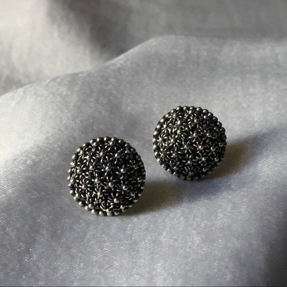 Vintage .925 Sterling Silver Granulated Studs - Picture 2 of 8